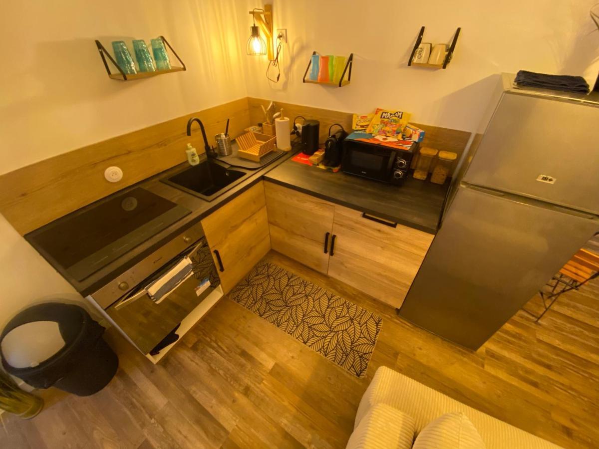 Super Appartement T2 Proche Gare Sens Exterior foto