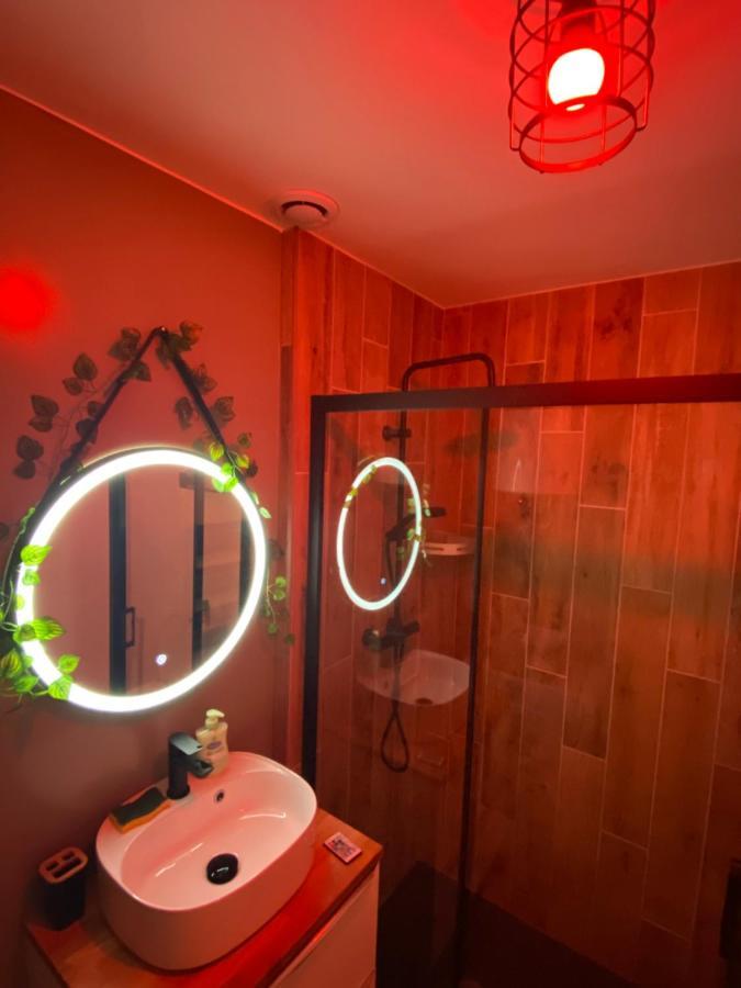 Super Appartement T2 Proche Gare Sens Exterior foto
